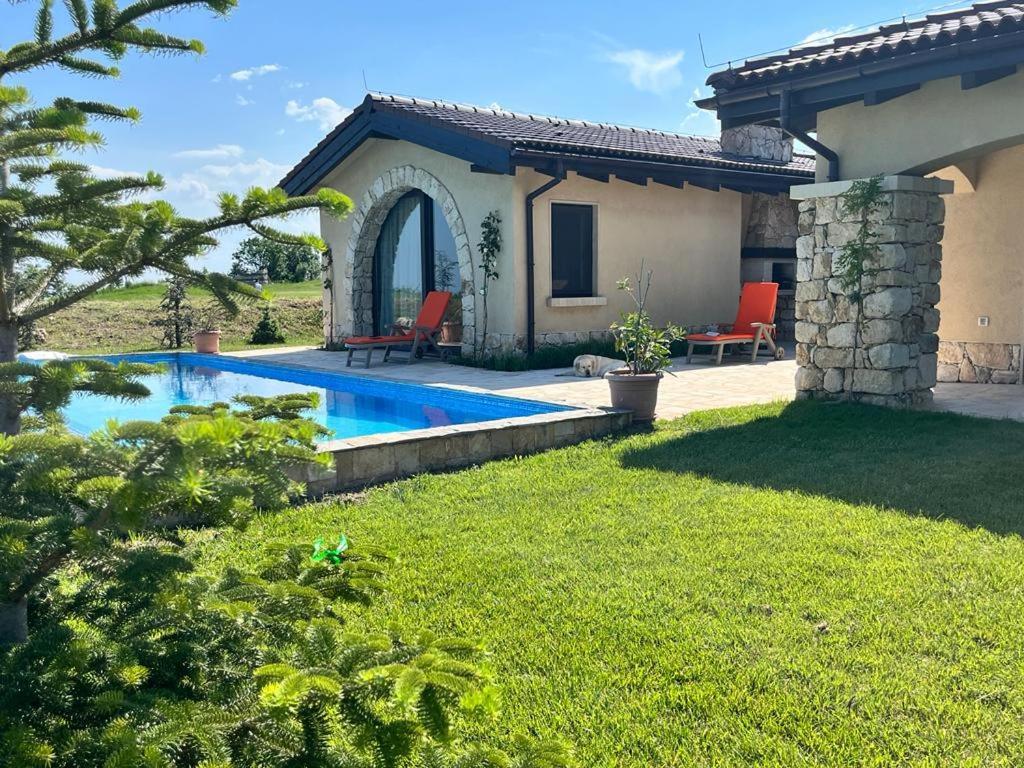 Private Villa At Blacksearama Golf & Villas Resort Balchik Eksteriør billede