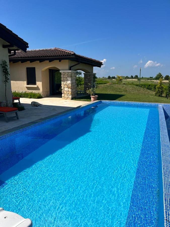 Private Villa At Blacksearama Golf & Villas Resort Balchik Eksteriør billede